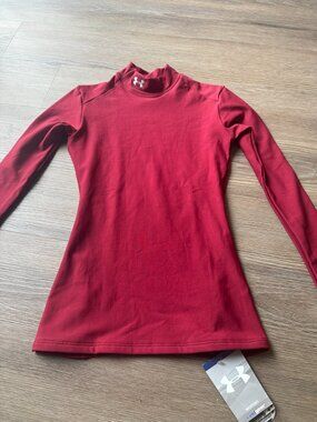 NWT Under Armour Cold Gear Insulation Red Shirt Sports Compression Small